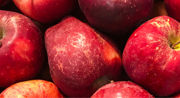 Red Delicious Apples — Chongqing, China 2